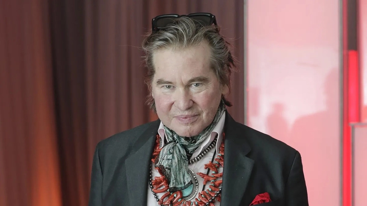 Inteligența artificială îl readuce pe ecran pe actorul Val Kilmer decedat în 2025