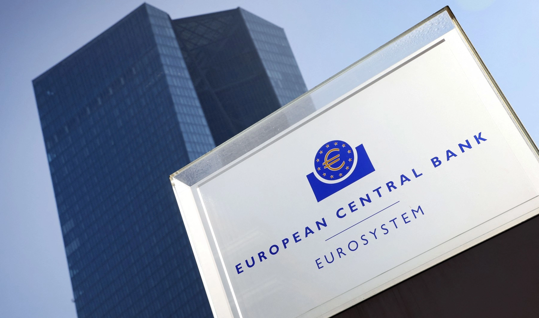 Oficiali din Ţările de Jos, Germania şi Spania concurează pentru conducerea Băncii Centrale Europene