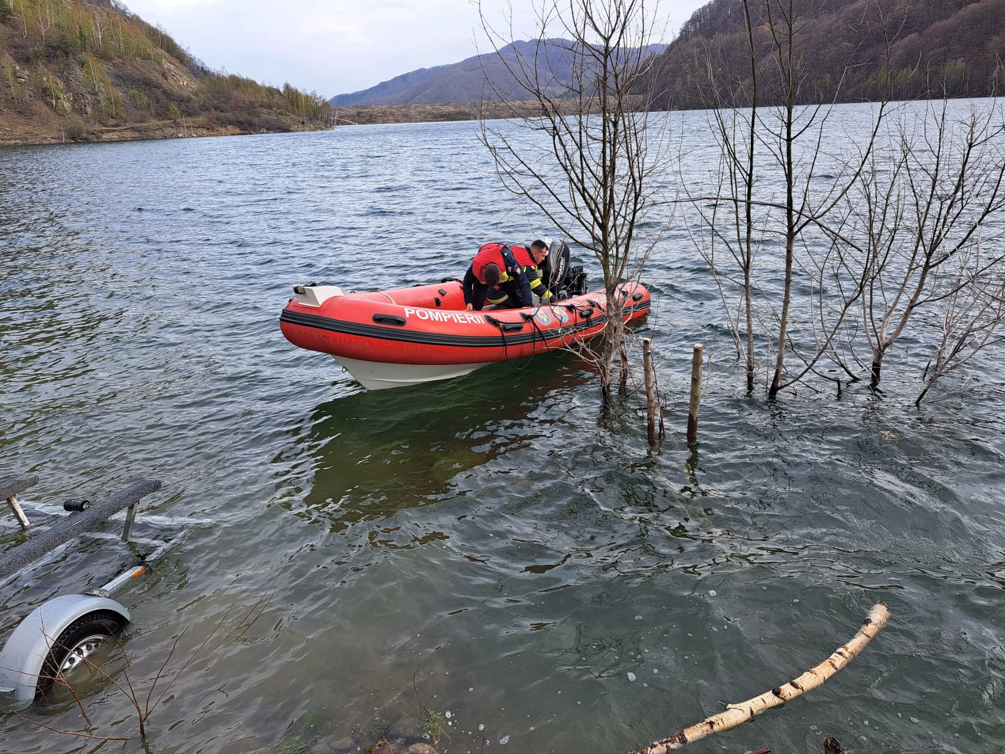 Un bărbat s-a înecat în apele Crişului Repede