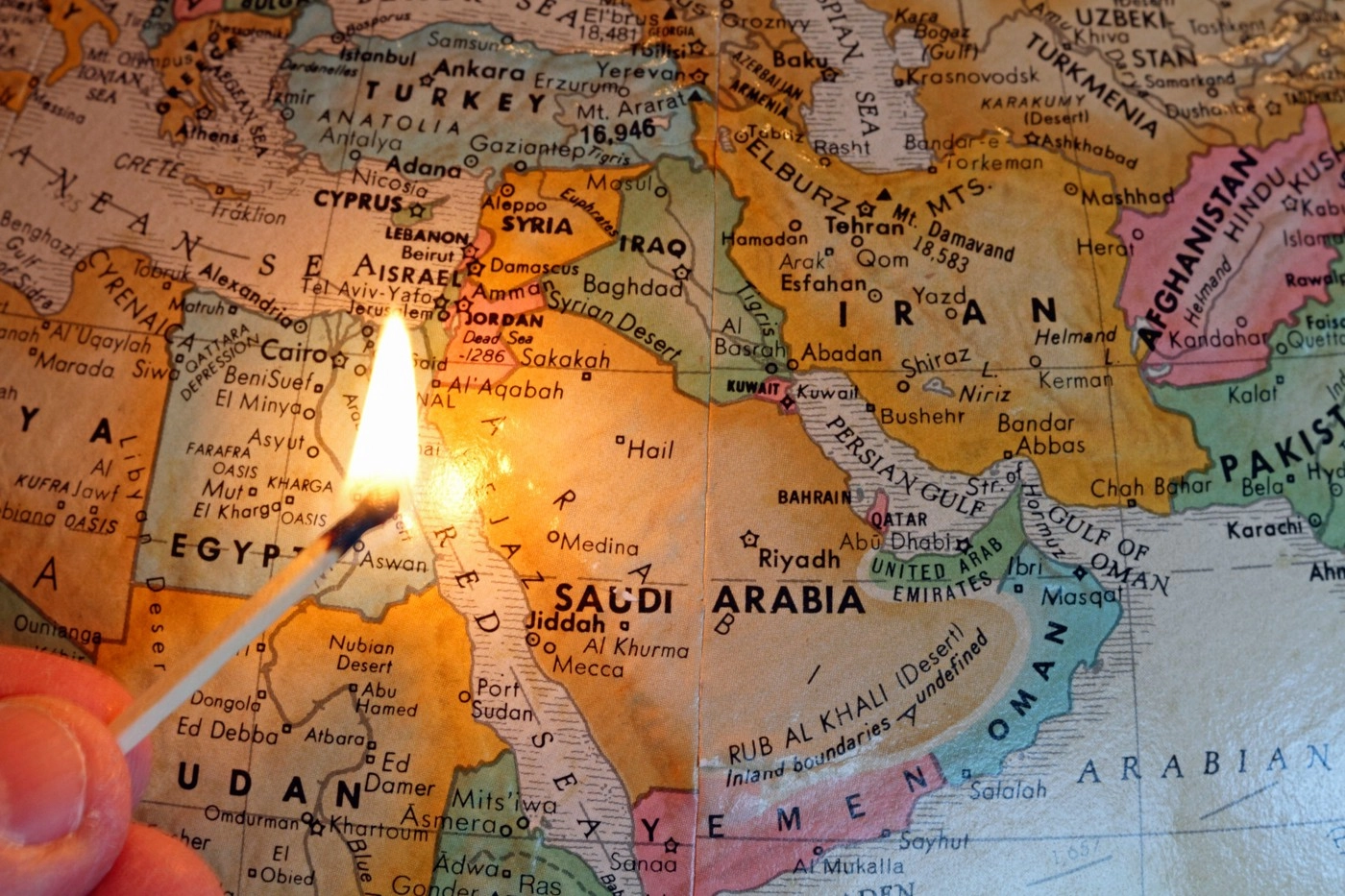 Emiratele Arabe Unite avertizează, după ce a început războiul dintre SUA-Israel și Iran: Este un moment plin de provocări