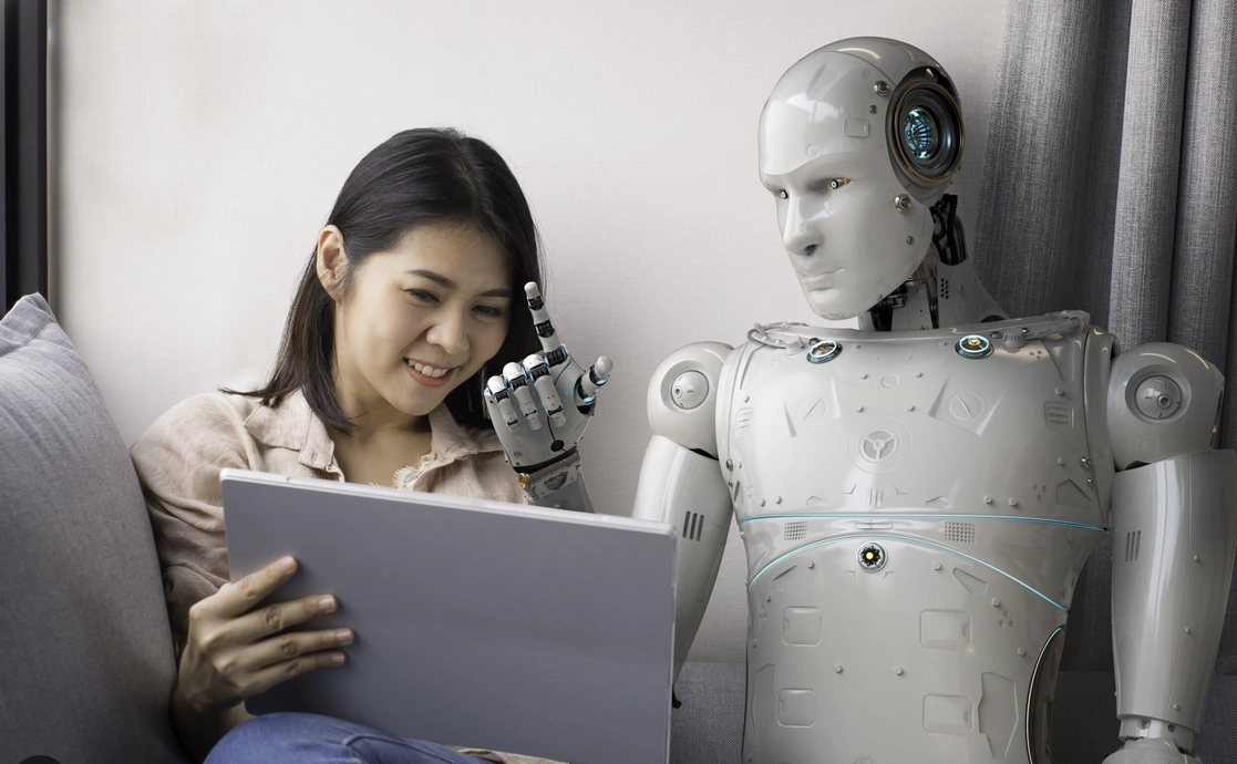 Regele Charles și scriitorul Kazuo Ishiguro trag un semnal de alarmă: inteligența artificială, o amenințare pentru creatori