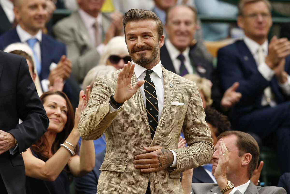 VIDEO David Beckham, înnobilat de regele Charles la Castelul Windsor