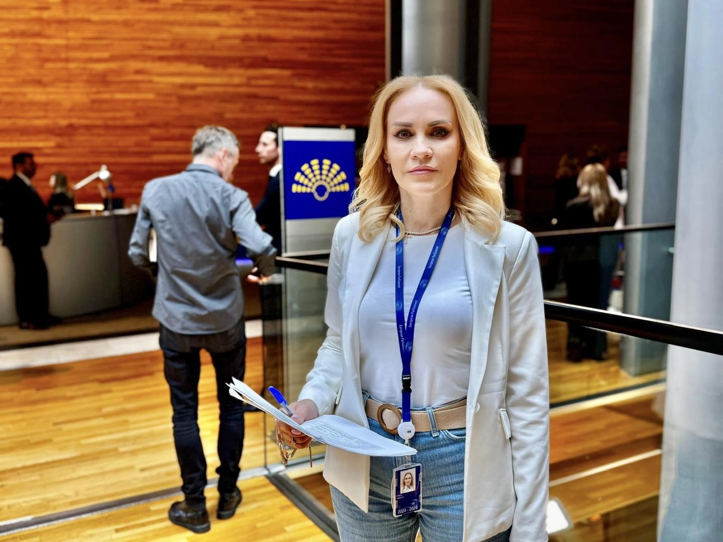 Gabriel Firea cere mai mulți bani pentru educație: 'Este crucial ca tinerii din țara noastră să poată beneficia de aceste șanse'