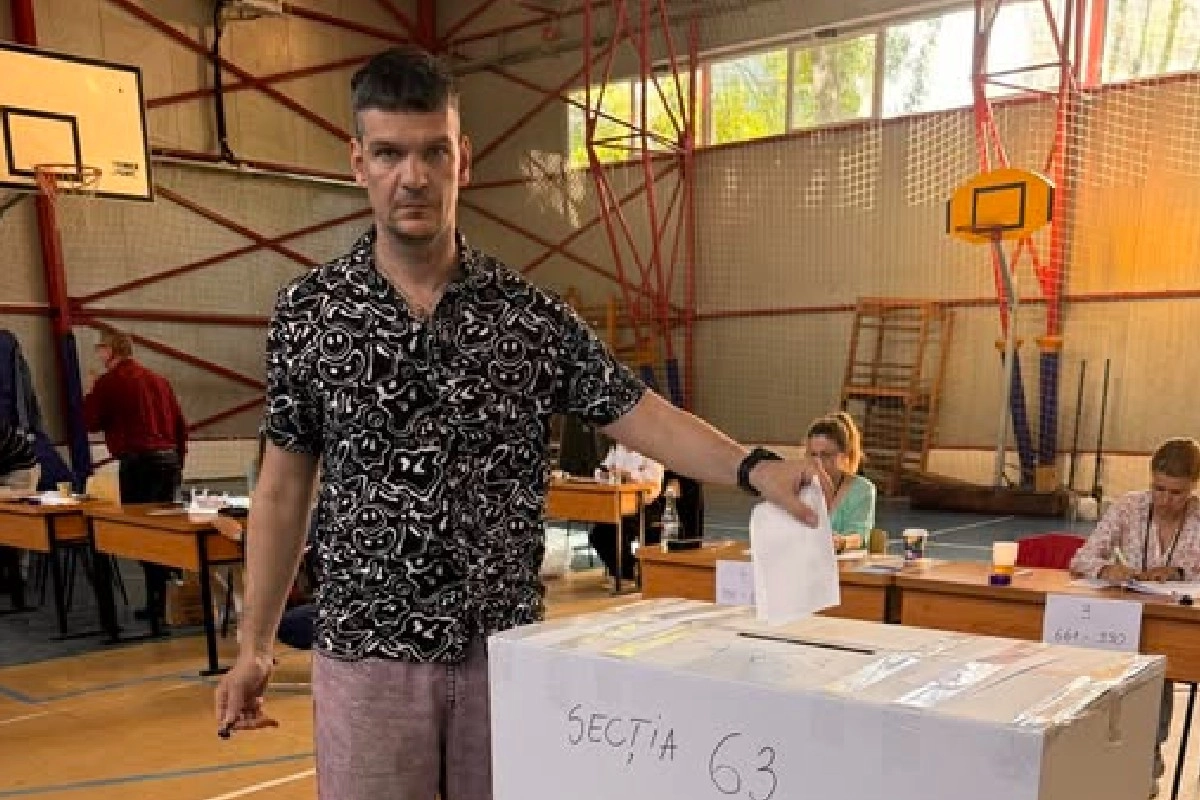 Tudor Chirilă: 'Nicușor Dan - primul pesedist al țării. Cea mai rapidă transformare a unui politician. Ați trădat!'