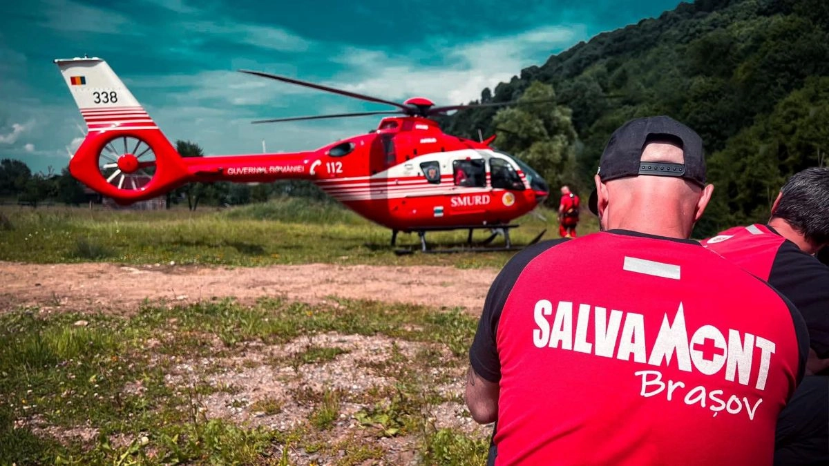 Acţiune a Salvamont pentru recuperarea unui turist german care s-a accidentat pe munte