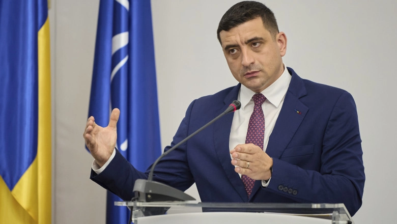 Simion, la Congresul AUR: „Au instaurat un sistem paralel de putere. Vor călca orice în picioare pentru a continua exploatarea României”