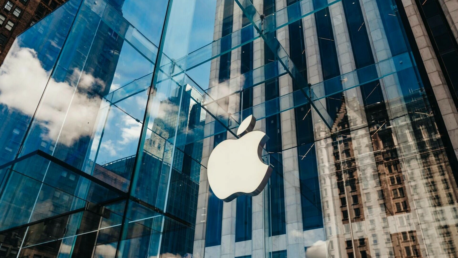 Apple pregătește noi lansări