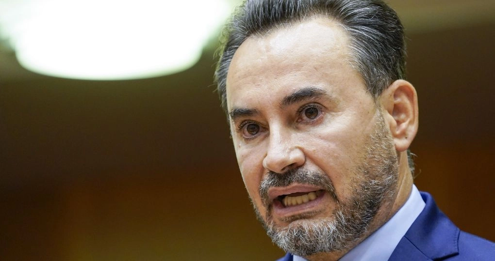 Liberalii dau vina pe PSD pentru riscul pierderii fondurilor europene. Falcă îl acuză direct pe Grindeanu, în timp ce Ilie Bolojan cere moderație în coaliție