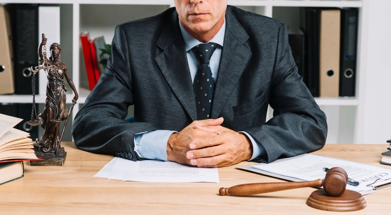 Legea Nordis, un test de stres pentru piața imobiliară? Se elimină concurența care practica prețuri de dumping, dar textul legii lasă loc unor interpretări periculoase - Avocați