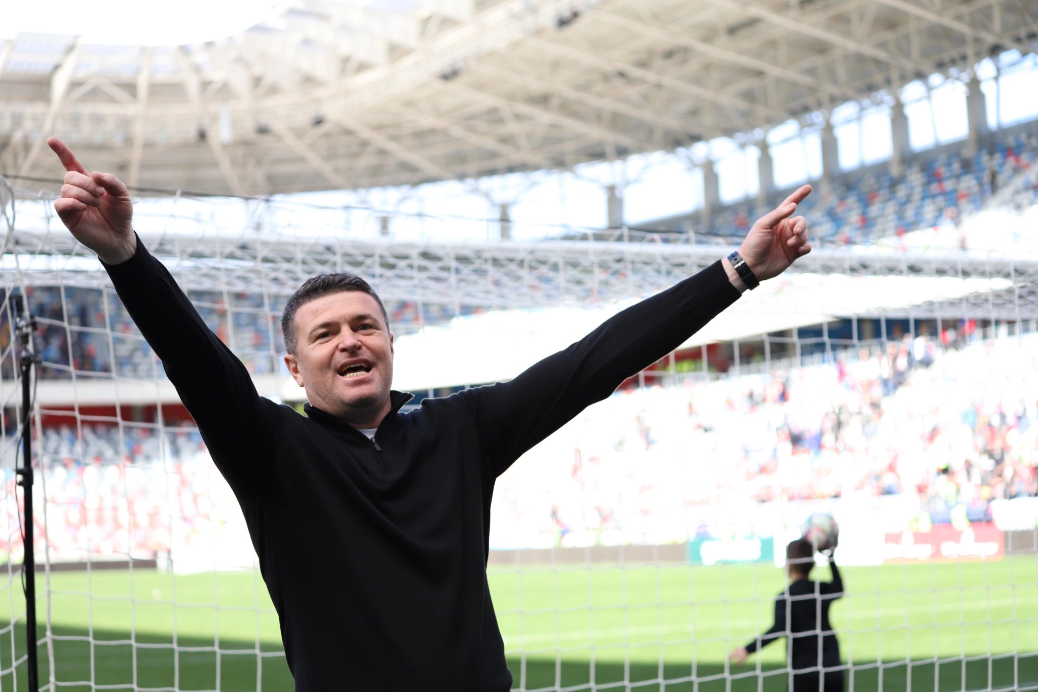 Steaua a învins liderul ASA Târgu Mureş, dar Oprița își ceartă jucătorii