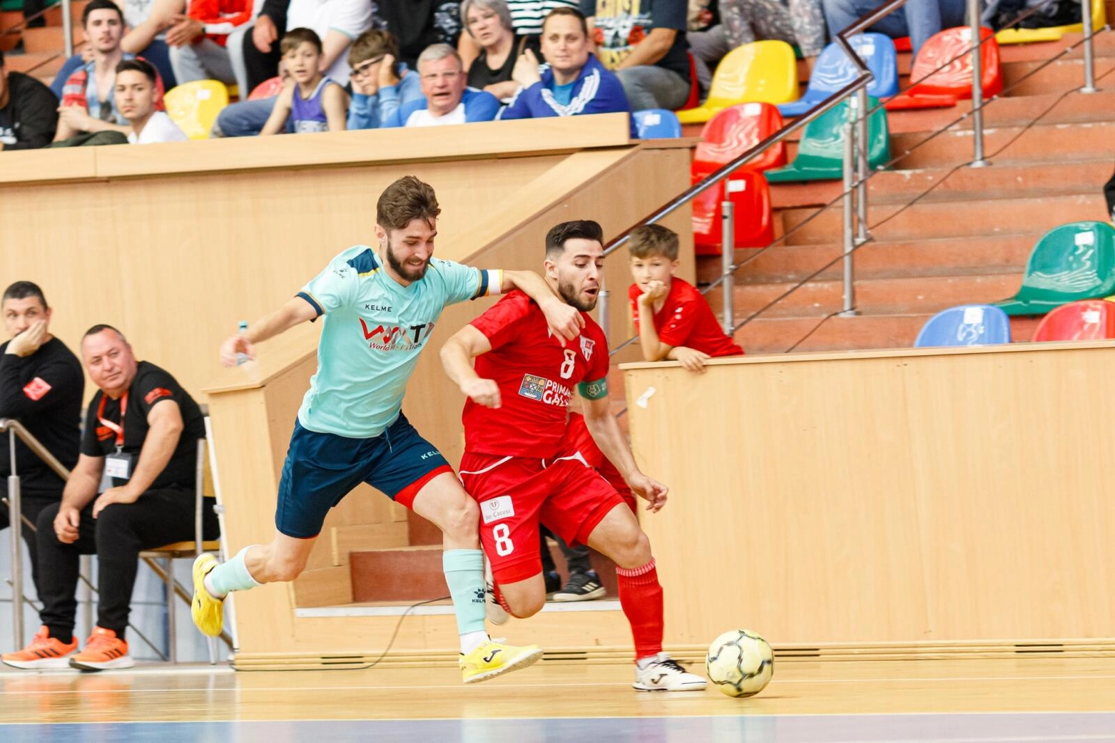 Arbitri români delegați la meciurile retur din UEFA Futsal Champions League