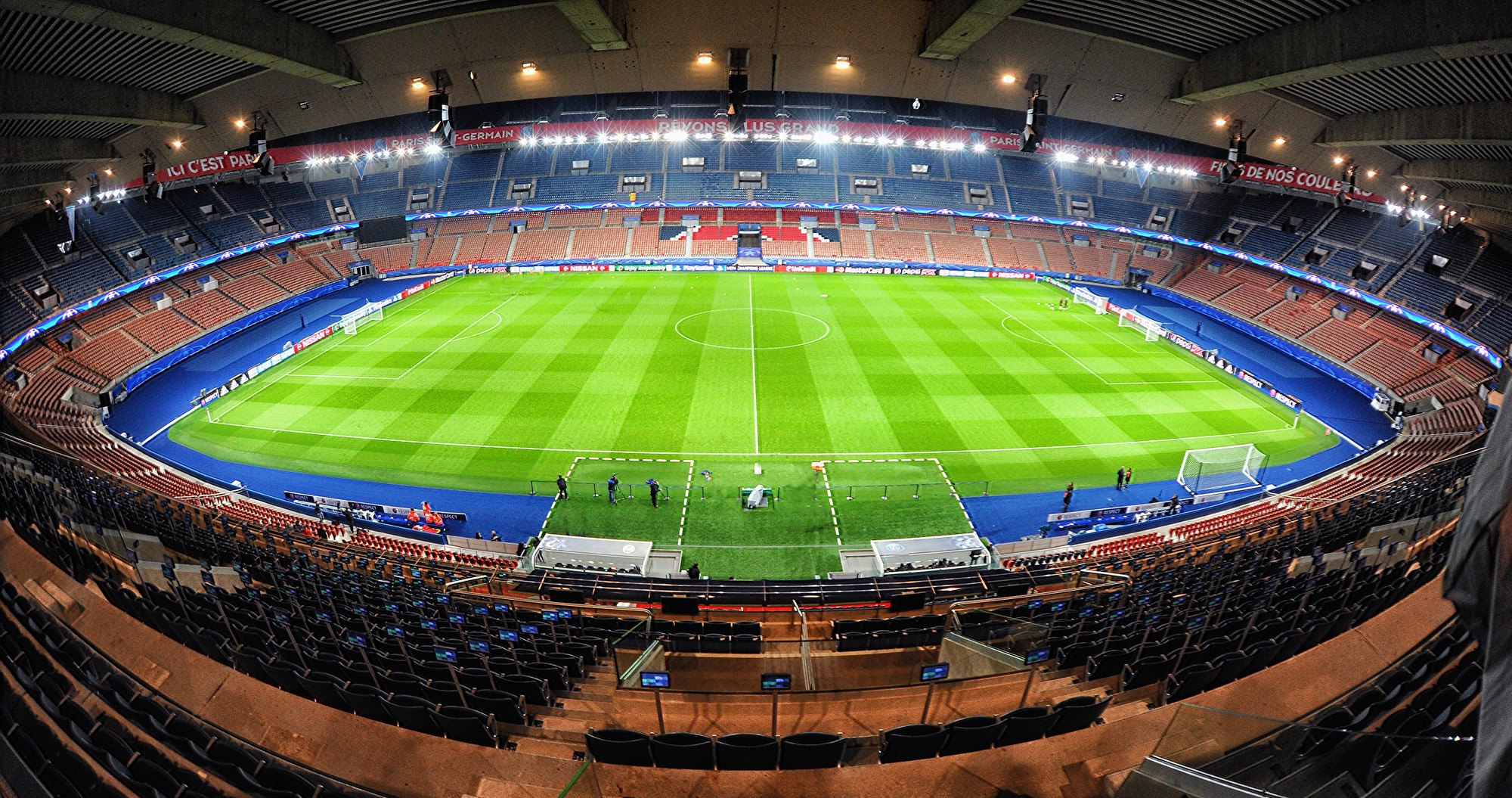 Tensiuni la Paris: Vânzarea Parc des Princes către PSG intră în dezbaterea electorală municipală