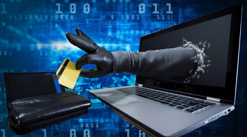 Cel mai perfid e-mail din ultima perioadă circulă masiv - mesaje de la Poliție sau Europol: Atacatorii folosesc identitatea statului pentru a fura