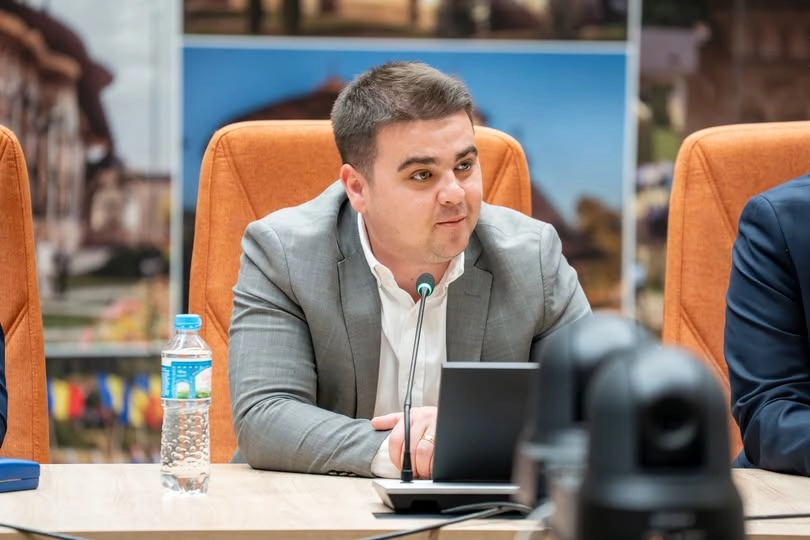 Șeful CJ Suceava izbucnește la adresa lui Bolojan: NU am nevoie de indicații de la București să fac reformă