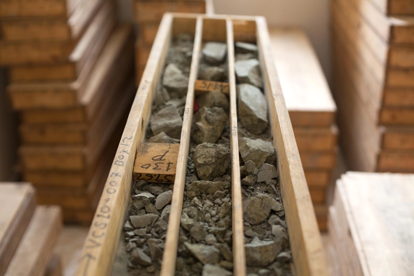 Liderii din Asia Centrală şi Japonia îşi consolidează relaţiile în domeniile mineralelor critice şi comerţului