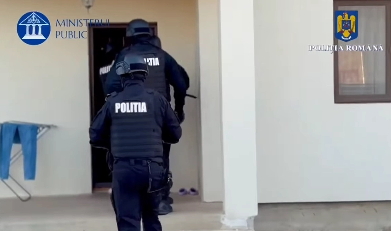 A demarat uriașa 'Operațiune JUPITER 4': Polițiștii fac 78 de percheziții în mai multe județe din toată țara