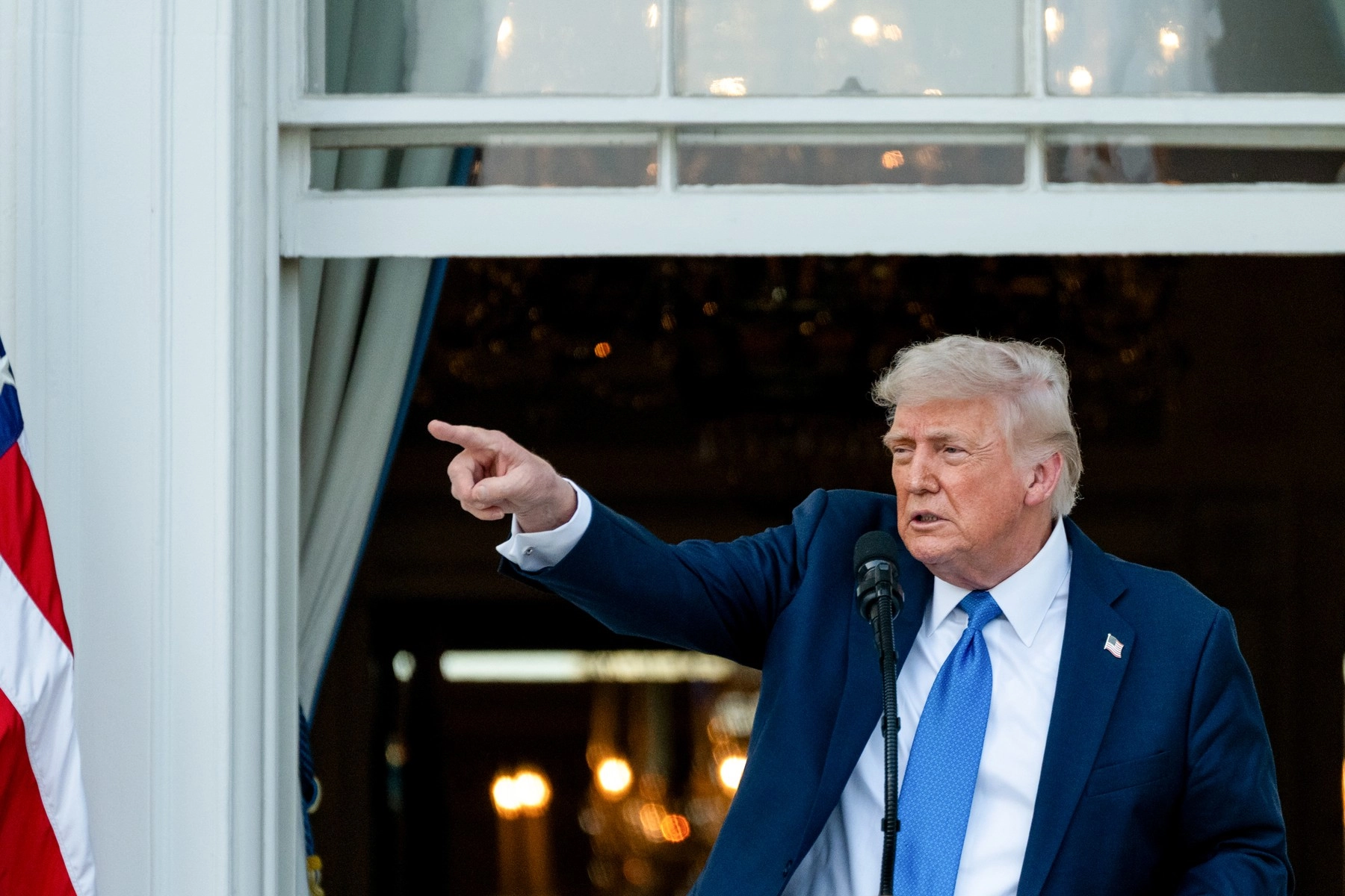 Donald Trump a vorbit despre subiectul dacă-și va pune numele pe aripa pe care o construiește la Casa Albă