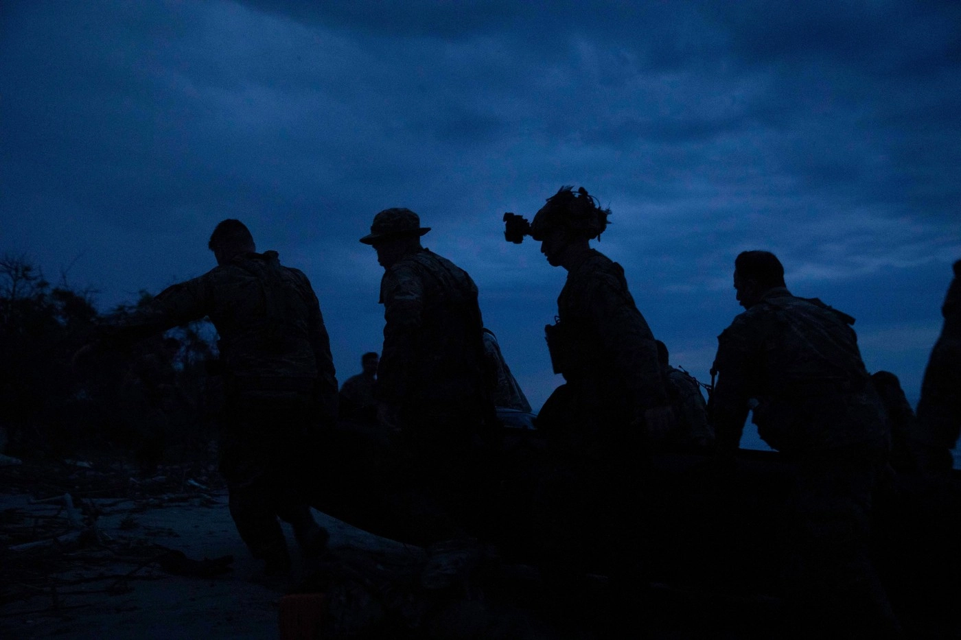 O țară vecină cu România reintroduce armata obligatorie: tinerii, chemați din nou în cazărmi