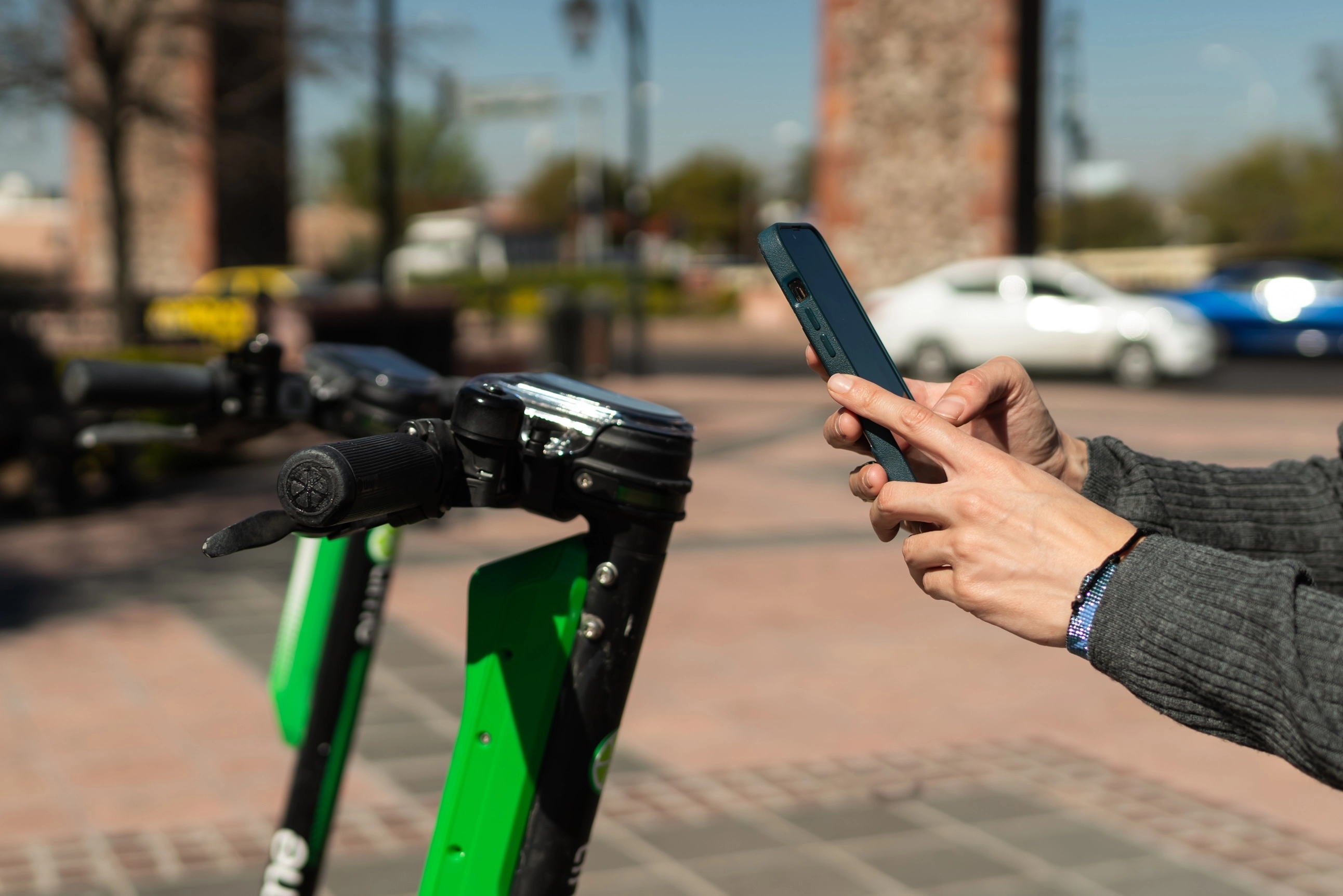 Asigurarea de răspundere civilă pentru trotinetele și bicicletele electrice devine obligatorie din 16 noiembrie