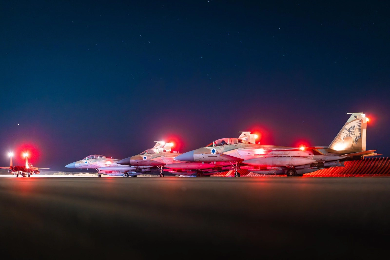 'Cel mai amplu atac din istorie' - IDF: Peste 200 de aeronave ale Forţelor Aeriene Israeliene lovesc 500 de ţinte în Iran