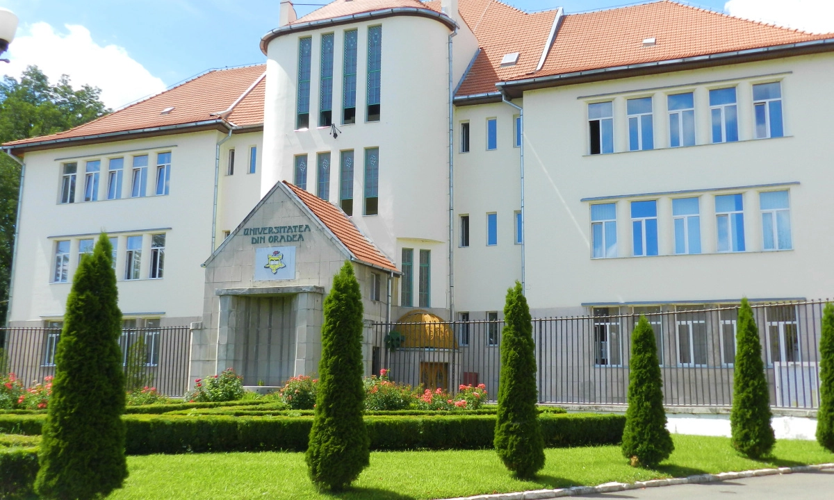 Universitatea din Oradea, în top 10 naţional, în clasamentul QS World University Rankings
