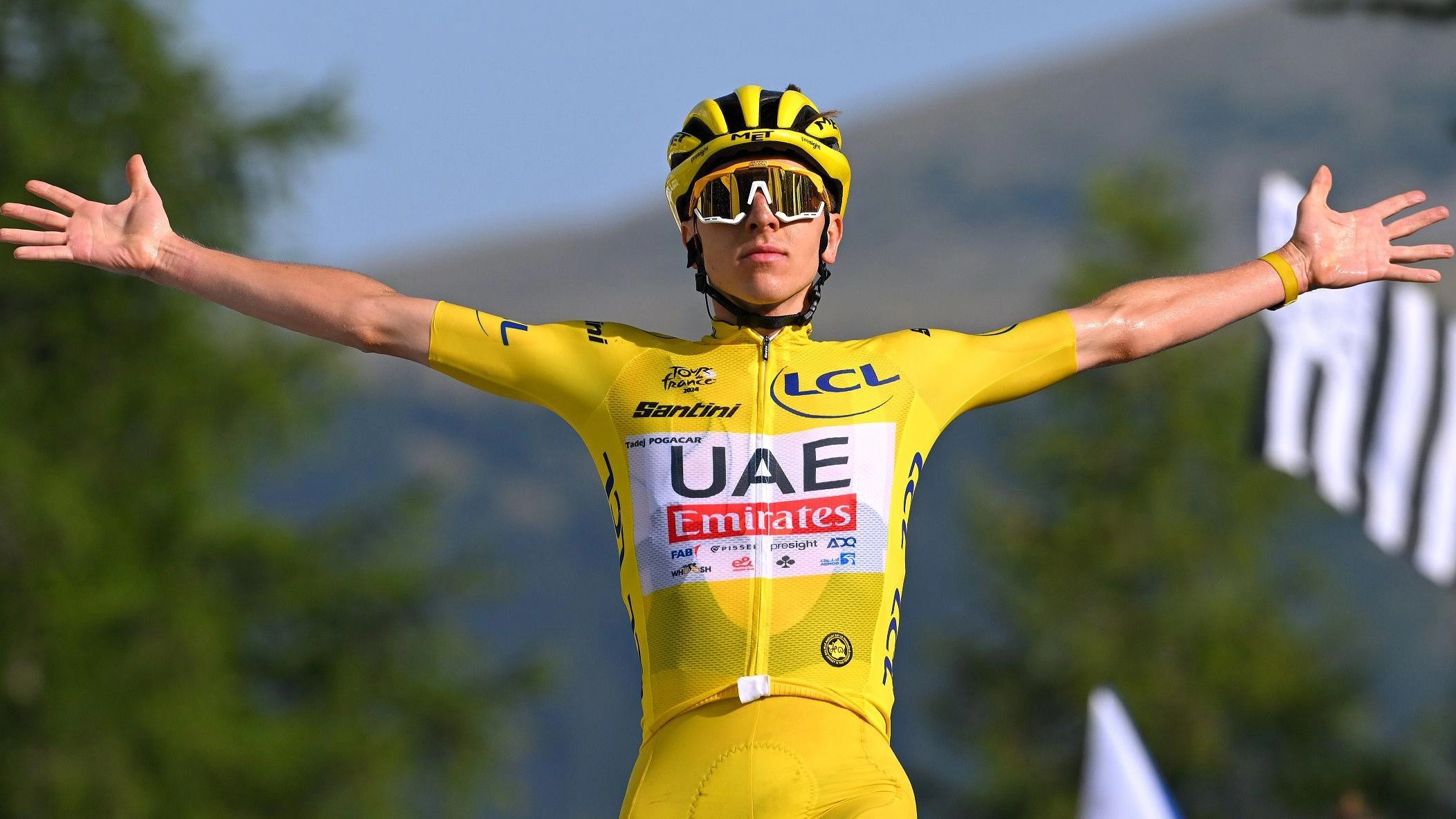 Slovenul Tadej Pogacar, aur la Campionatele Mondiale pe şosea, de la Kigali