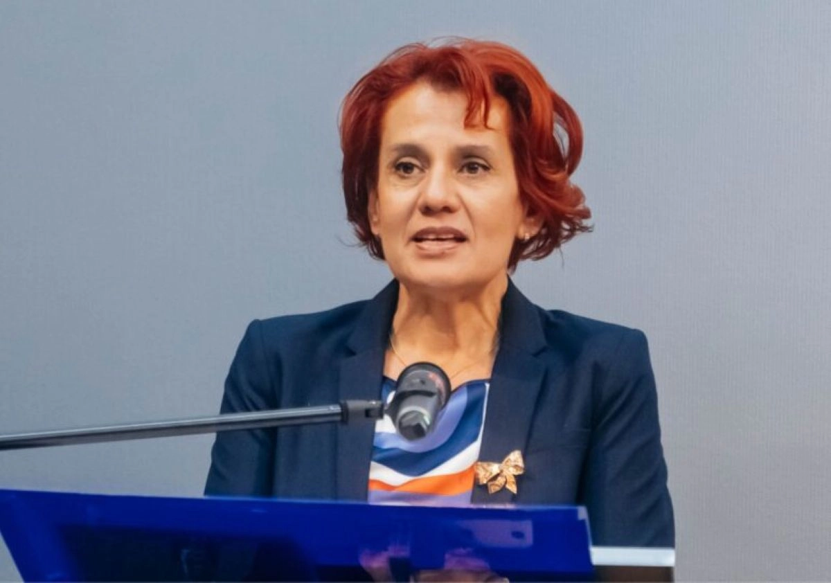 Guvernul susține că nu există incompatibilitate în cazul Oanei Gheorghiu. Controversele continuă