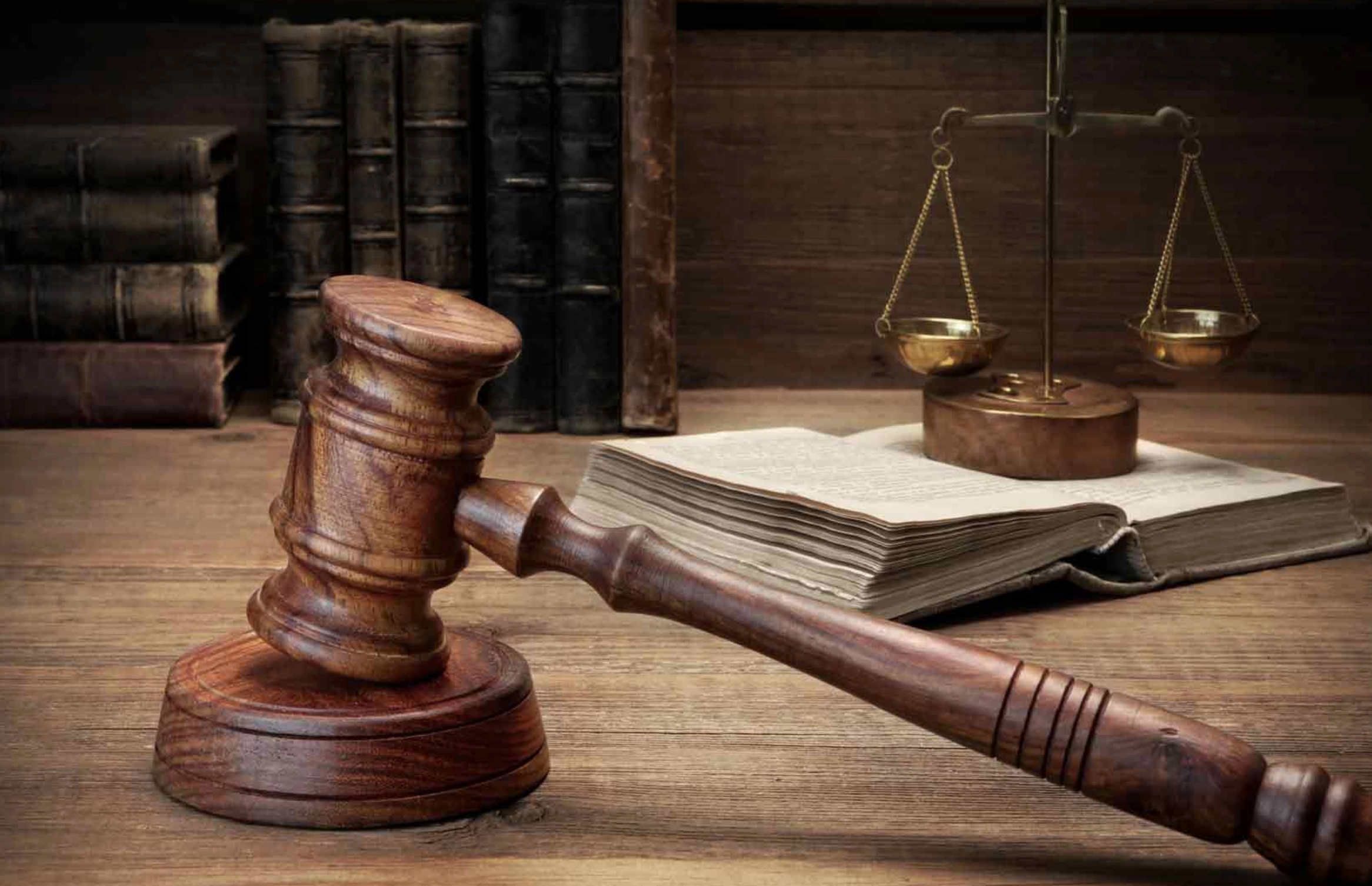Ce ascunde controversata lege care scurtează motivările hotărârilor judecătorești. Avocat: „Se lovește dreptul la apărare!”