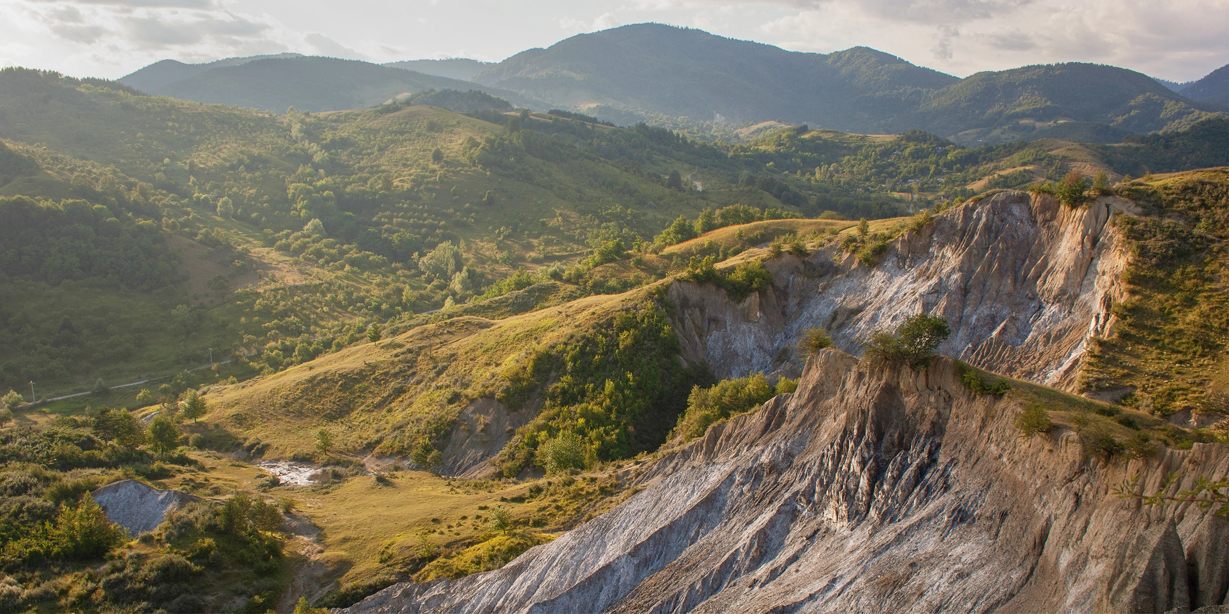 Ţinutul Buzăului, prima regiune din România inclusă pe platforma Google Arts & Culture. Colecţia prezintă fotografii cu Vulcanii Noroioşi, Domurile de sare, Focurile vii, Trovanţii de la Ulmet, chihlimbarul roşu de Colţi