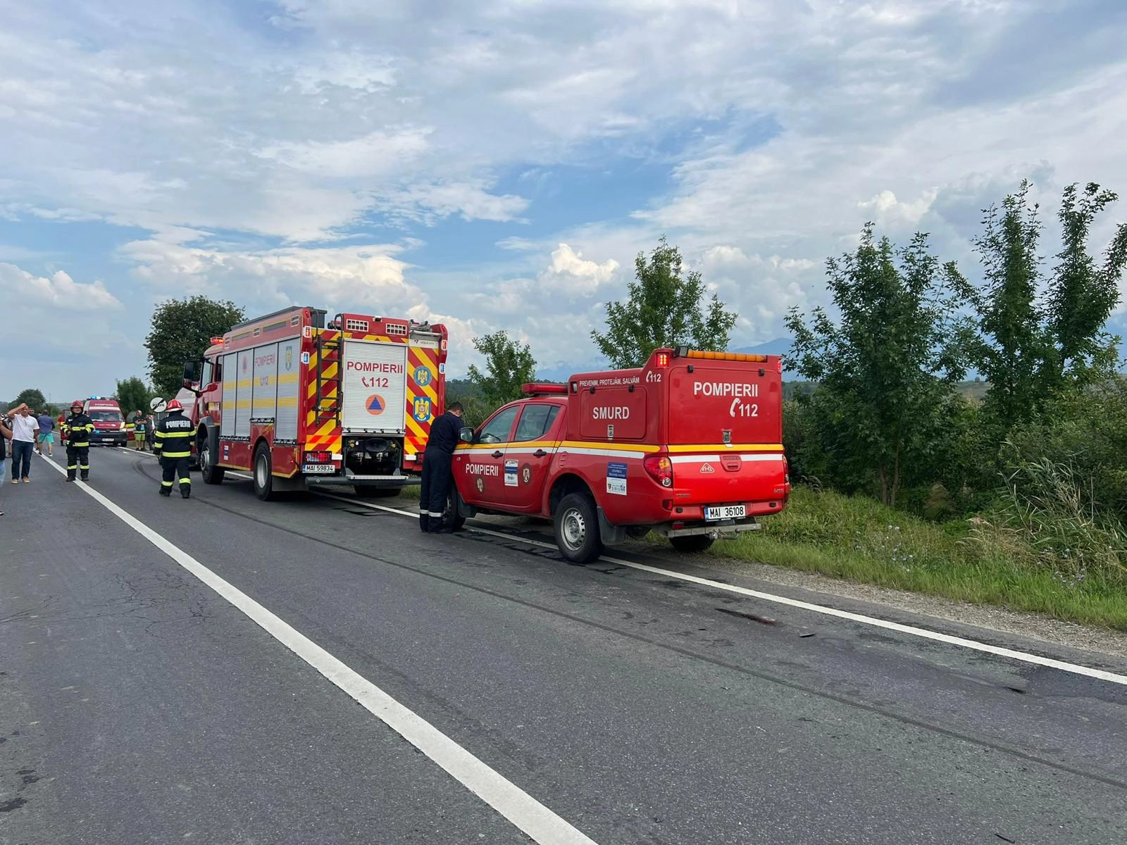 Accident grav în Cluj: o autoutilitară și două autoturisme implicate. Circulația oprită temporar