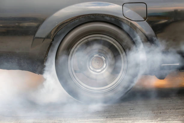 Tragedie în Vaslui: O feme a murit prinsă sub propria mașină – cum s-a întâmplat