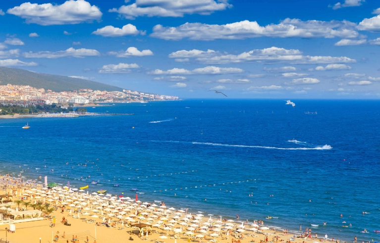 Un oficial din Ministerul Economiei ceartă românii care merg în concedii în Bulgaria: Sunt foarte supărat