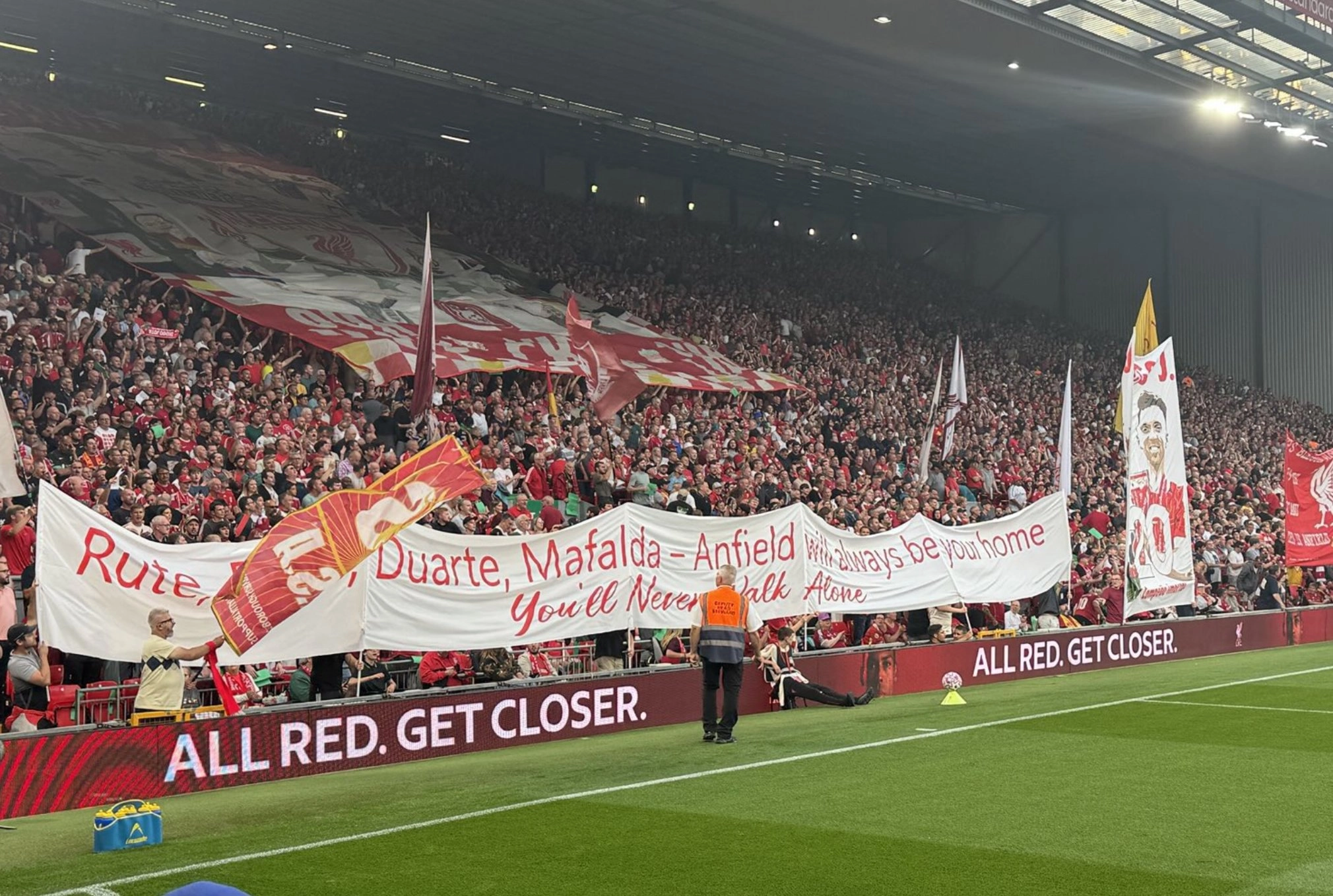 Liverpool, lovită de ghinion: Ekitike s-a accidentat serios în duelul cu PSG: o accidentare „destul de gravă”