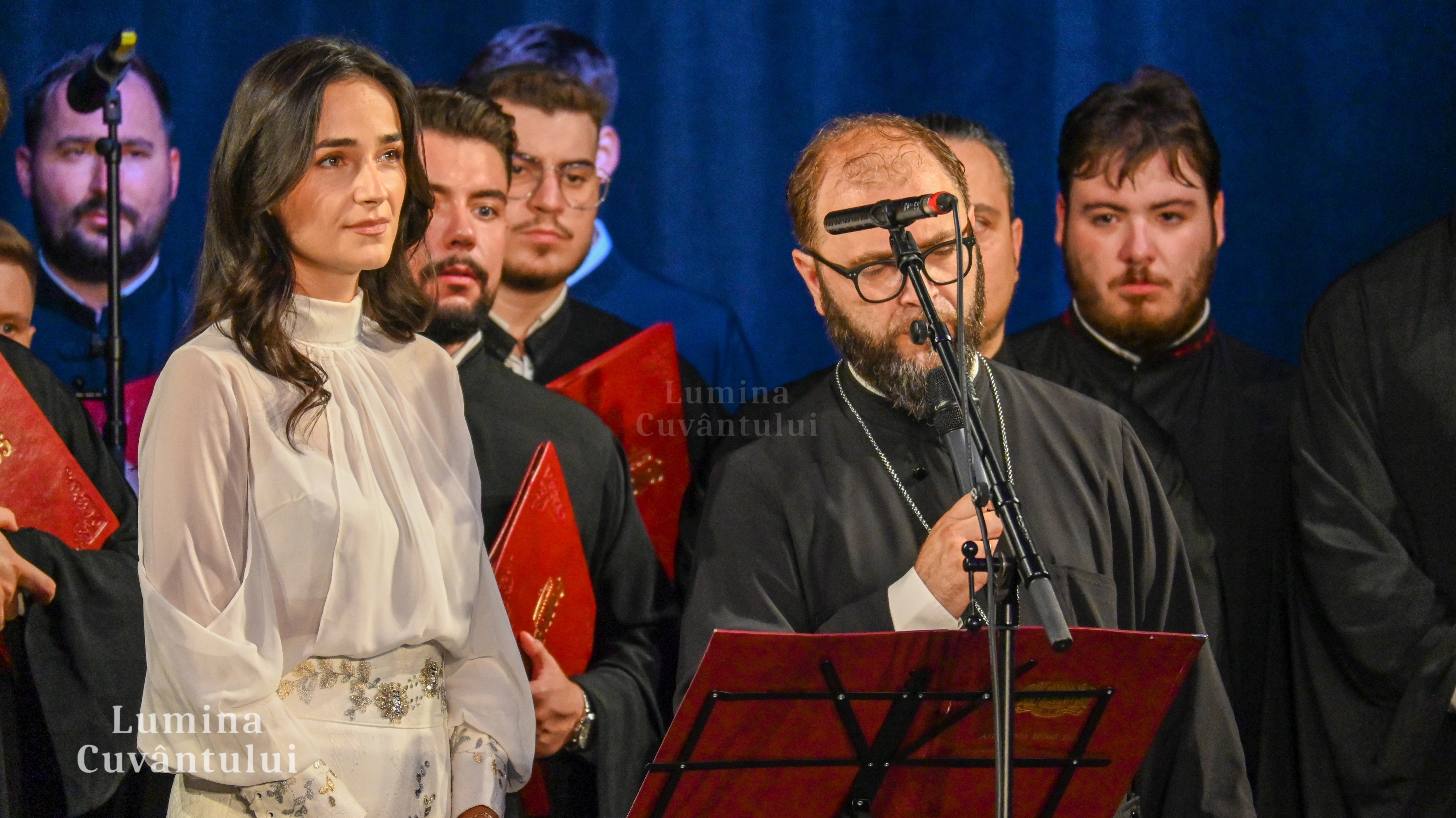 VIDEO ENELI a lansat colindul „Vino, Iisuse, în inima mea”, într-o interpretare unică în România