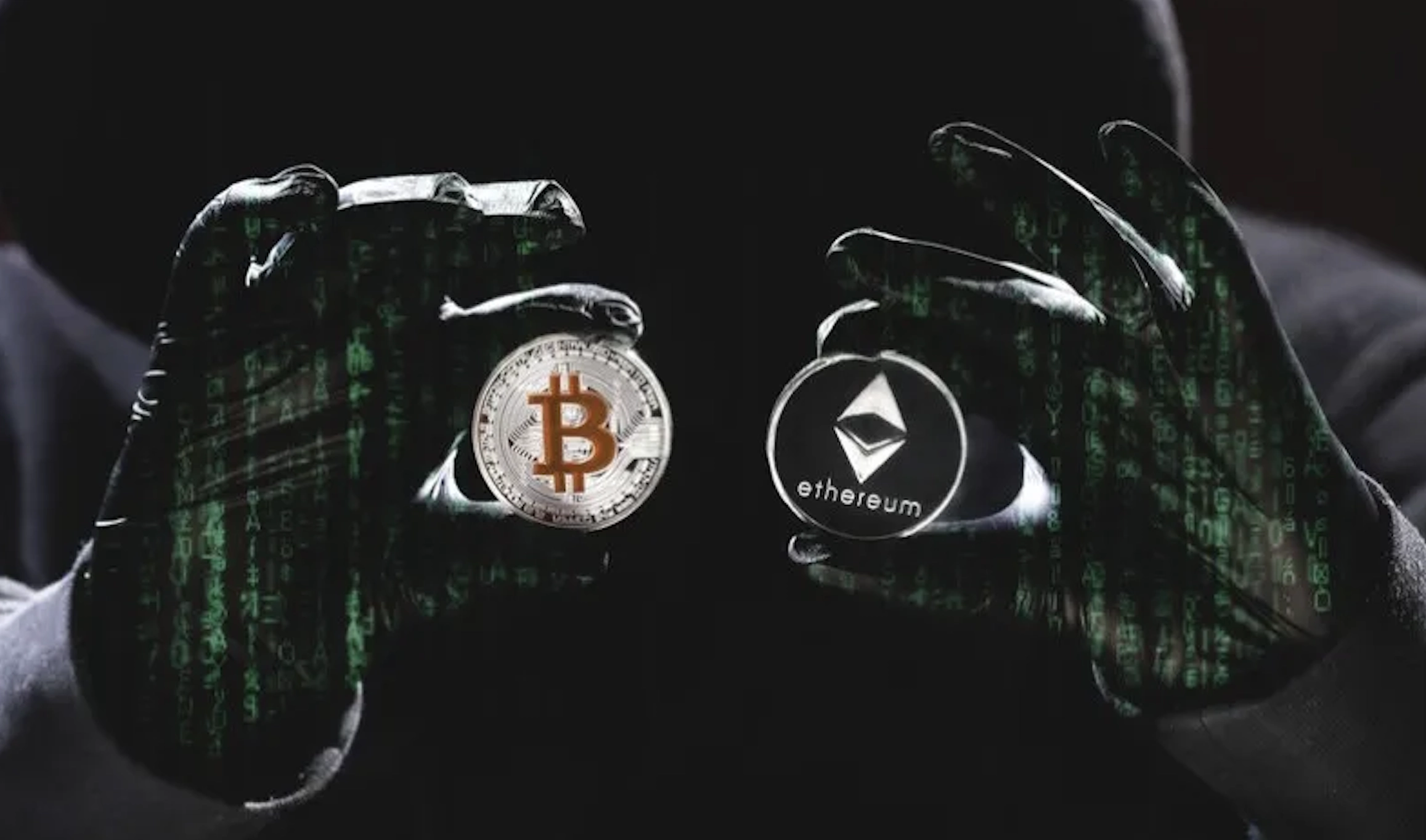 Bitcoin şi Ethereum s-au prăbuşit luni, pe fondul reluării vânzărilor masive din piaţa cripto