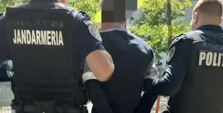 Un polițist din Cluj a fost bătut măr de un șofer nervos: Omul bloca un drum întreg