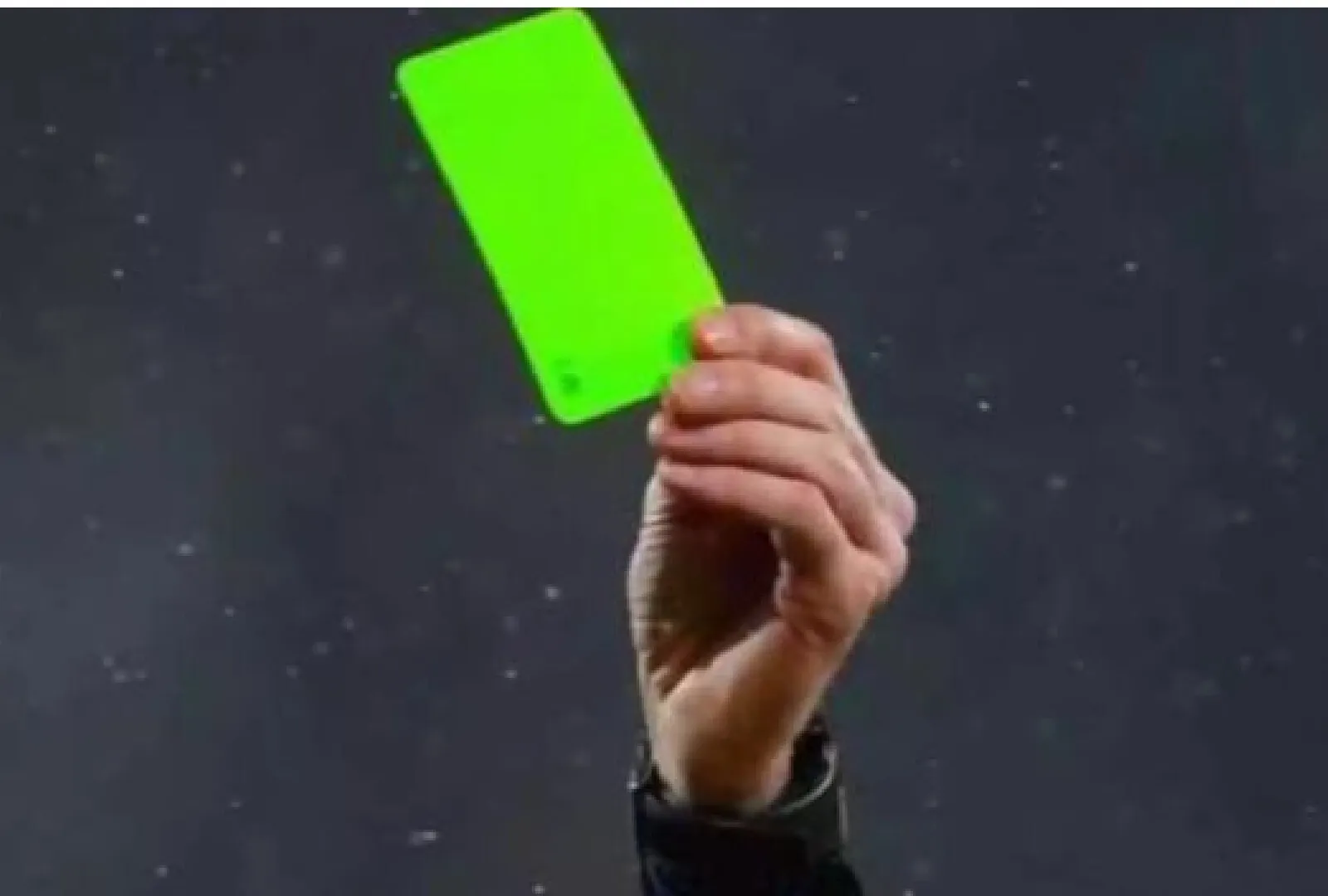 S-a folosit pentru prima dată cartonașul verde într-un meci oficial de fotbal masculin