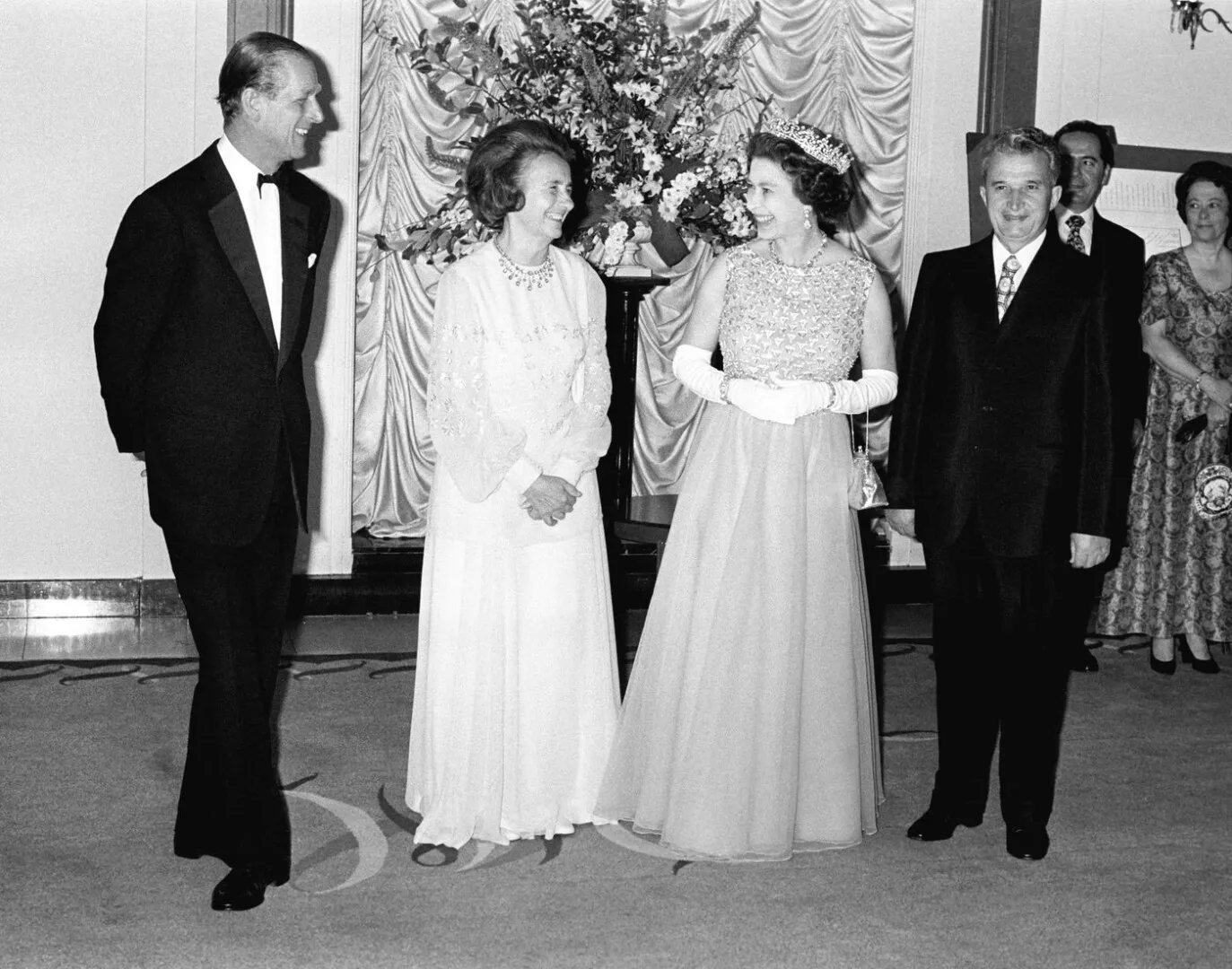 VIDEO România și rușinea regală britanică: Regina Elisabeta, disperată de Ceaușescu, s-a ascuns în tufișuri: 'Îi considera îngrozitori'