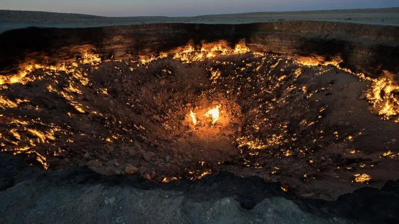 Darvaza Gas Crater, Turkmenistan