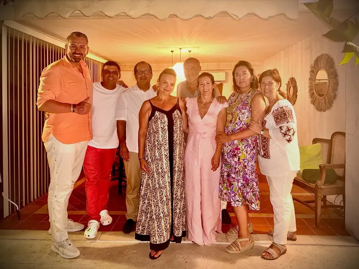 Ambasada României la Havana îl cooptează pe controversatul om de afaceri român stabilit în SUA, Dragoș Sprînceană, la acțiuni oficiale de lobby