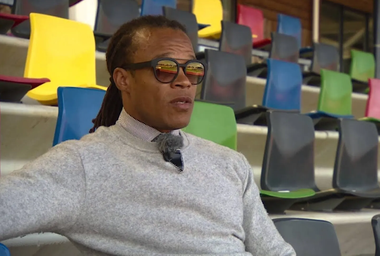 Legendarul Edgar Davids, victimă a unui furt spectaculos comis de fosta sa iubită