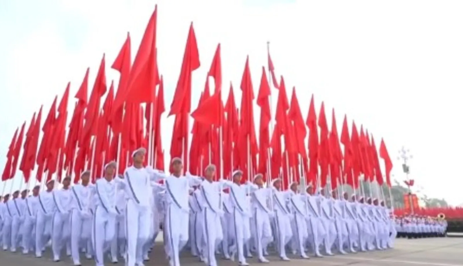 Vietnam marchează 80 de ani de independență cu o paradă militară spectaculoasă - China și Rusia și-au trimis trupe la Hanoi