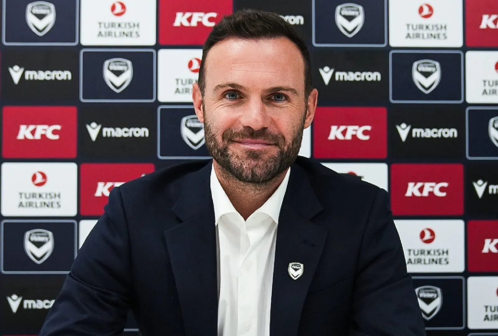 Fostul star de la Manchester United şi Chelsea a decis să rămână în Australia