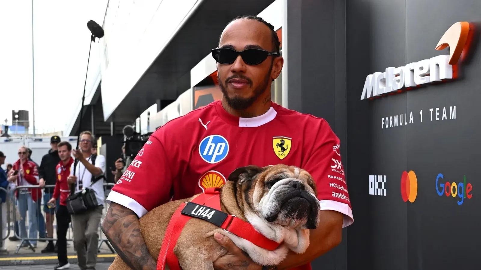 Lewis Hamilton anunță moartea câinelui său Roscoe, mascota paddock-ului de Formula 1