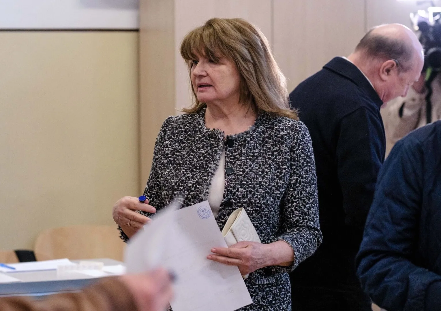 Maria Băsescu a votat la alegerile din Republica Moldova. Soțul ei, fostul președinte al României, nu mai are acest drept