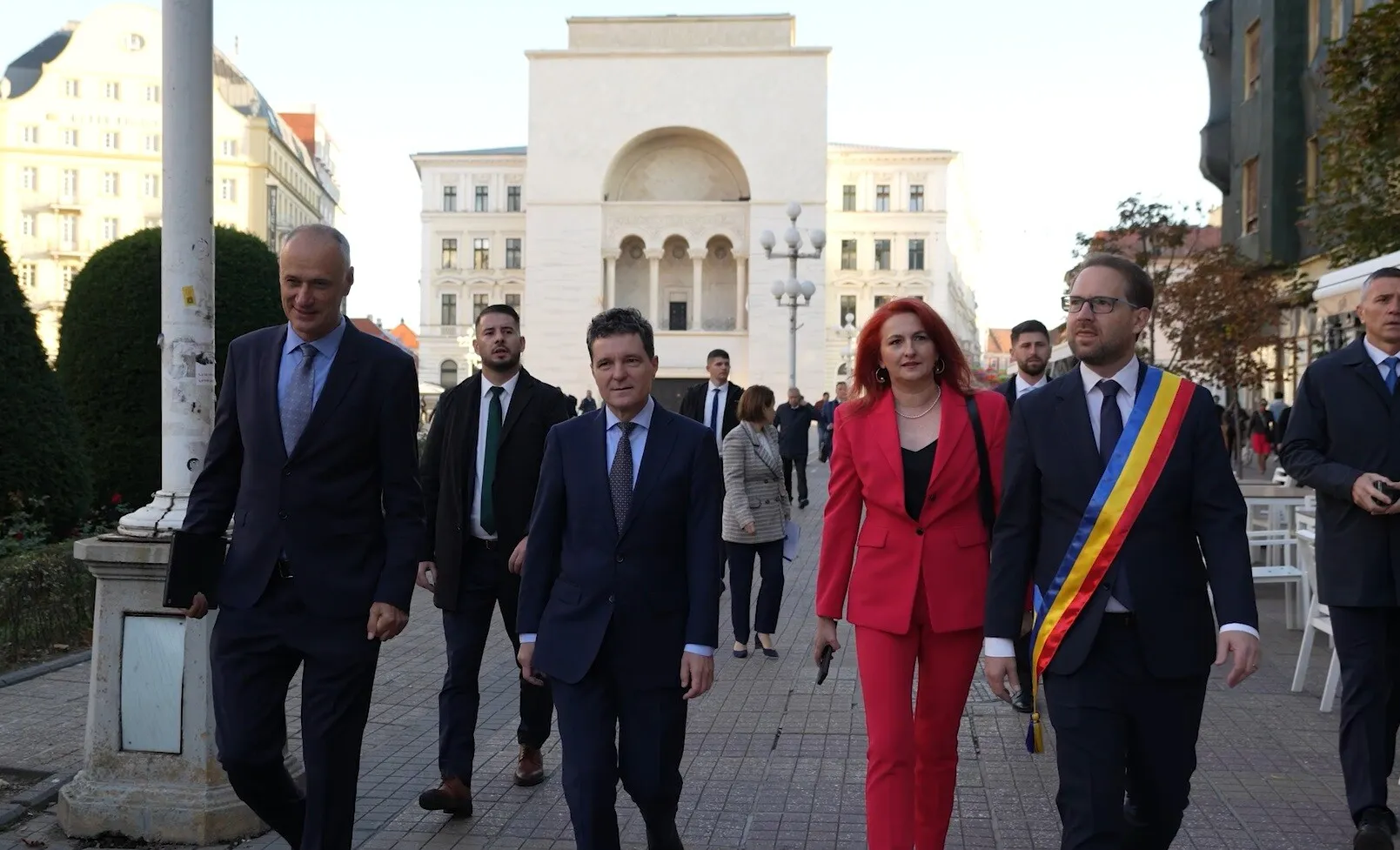 VIDEO Gafă de protocol la Timișoara: președintele Nicușor Dan, moment în stilul lui Joe Biden