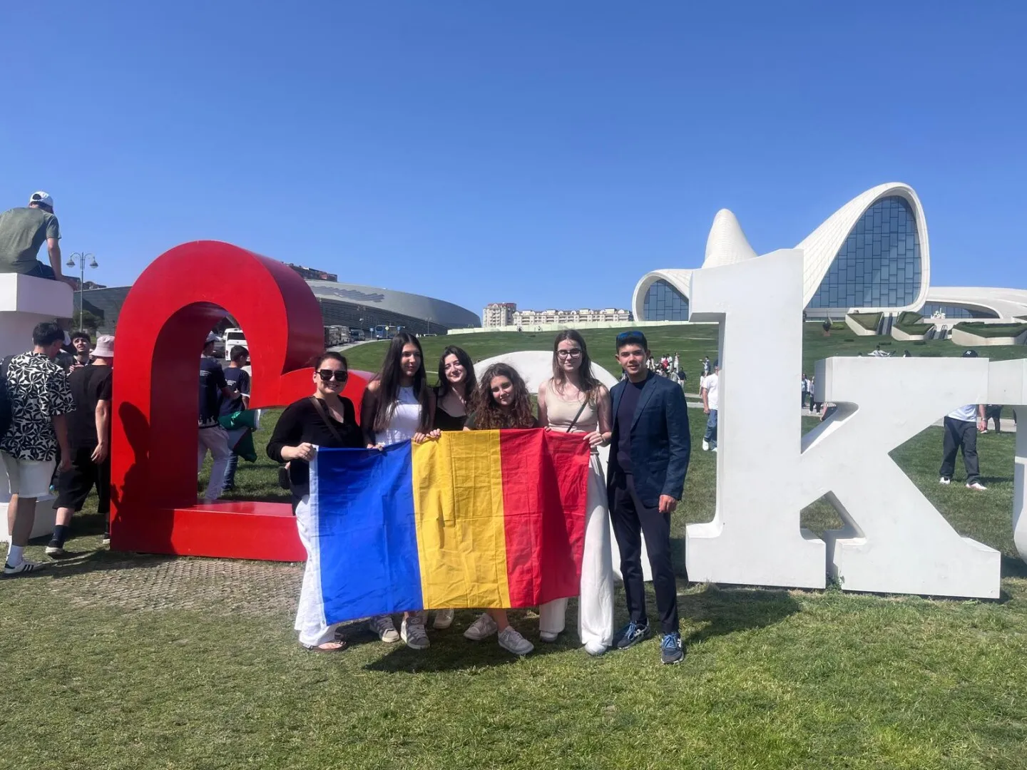 Liceenii români au câştigat 20 de medalii şi distincţii la cele mai importante competiţii internaţionale de economie din 2025