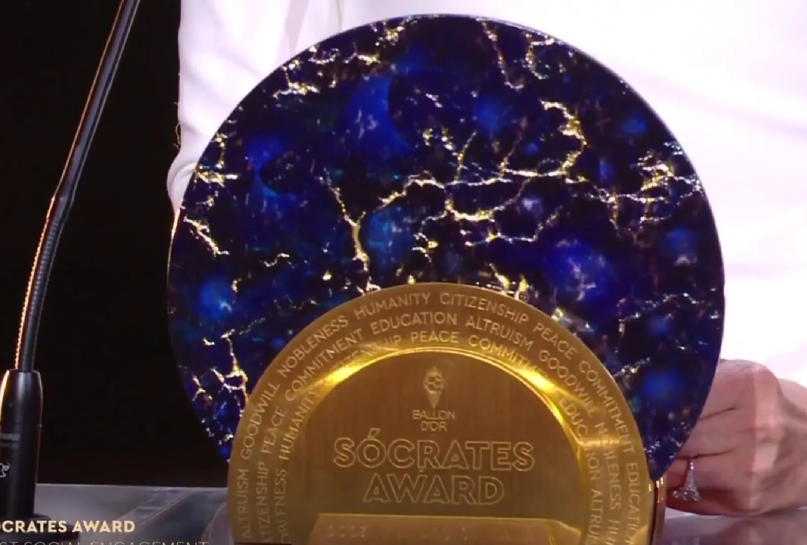 Balonul de Aur: Premiul Socrates, primit de fundaţia Xana, susţinută de Luis Enrique în memoria fiicei sale