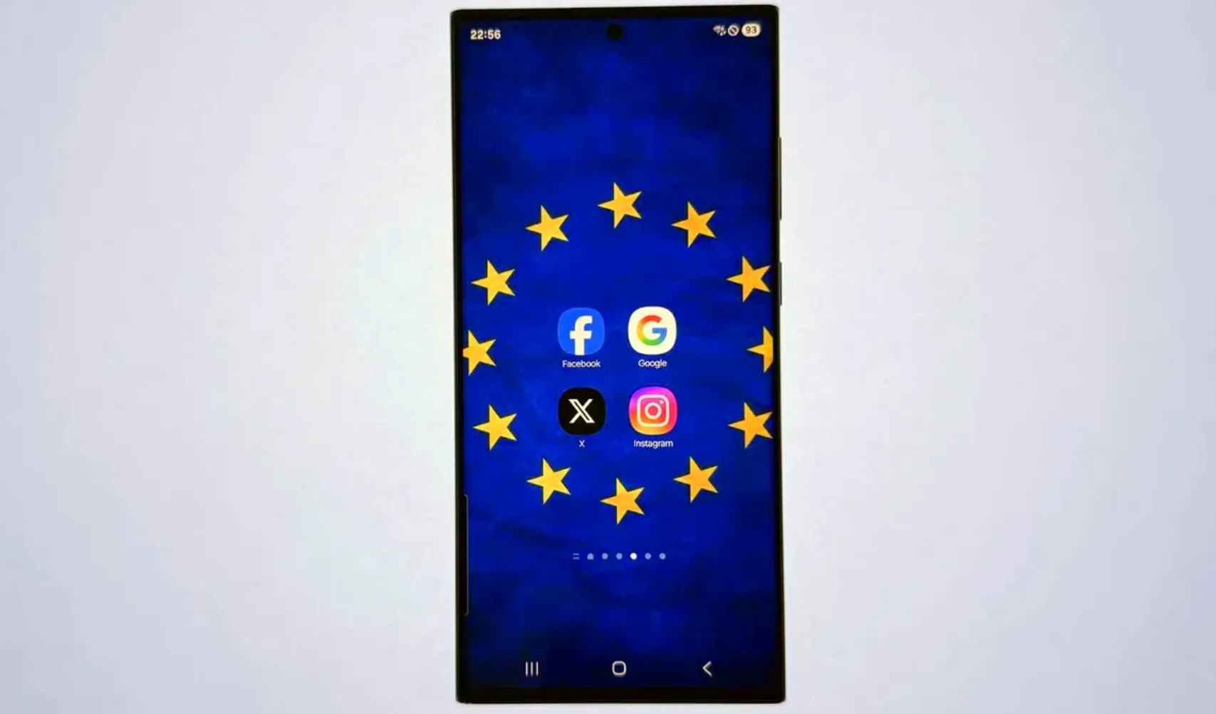 Începe scandalul! Giganții tech refuză să se supună Bruxellesului și blochează toate reclamele politice