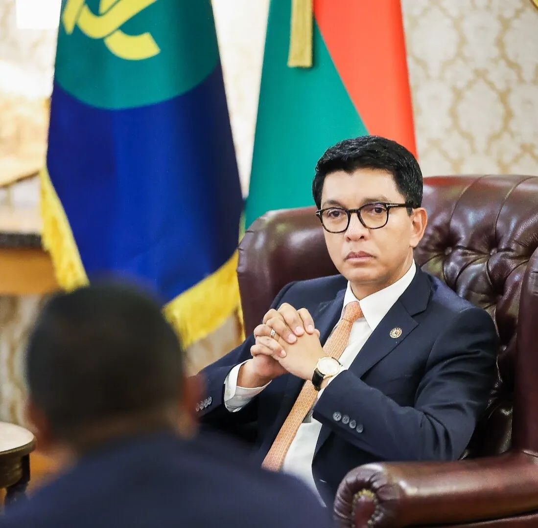 Preşedintele fugar al Madagascarului a spus că a părăsit ţara din cauza unui complot care îi viza viaţa